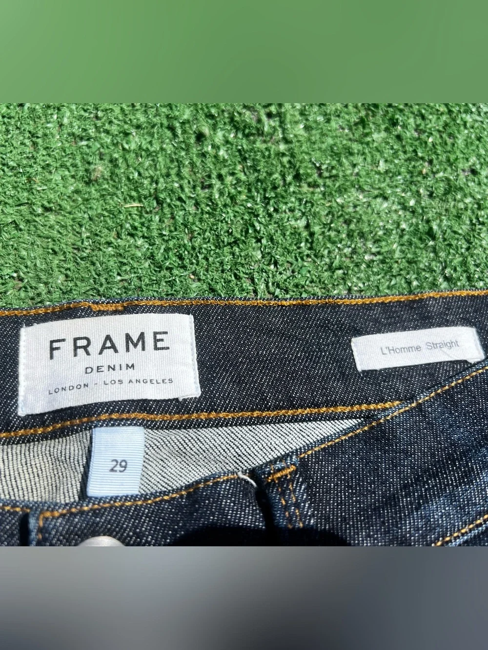 Frame Denim Men’s Straight Jeans in Deep Indigo - Classic Straight Fit - Size 29
